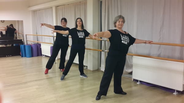 Mürüvvet Line Dance - 1. Fotoğraf Mürüvvet Line Dance - 1. Fotoğraf