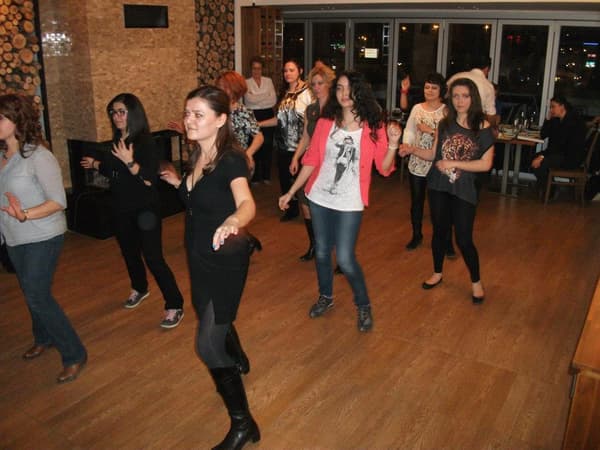 Mürüvvet Line Dance - 2. Fotoğraf Mürüvvet Line Dance - 2. Fotoğraf