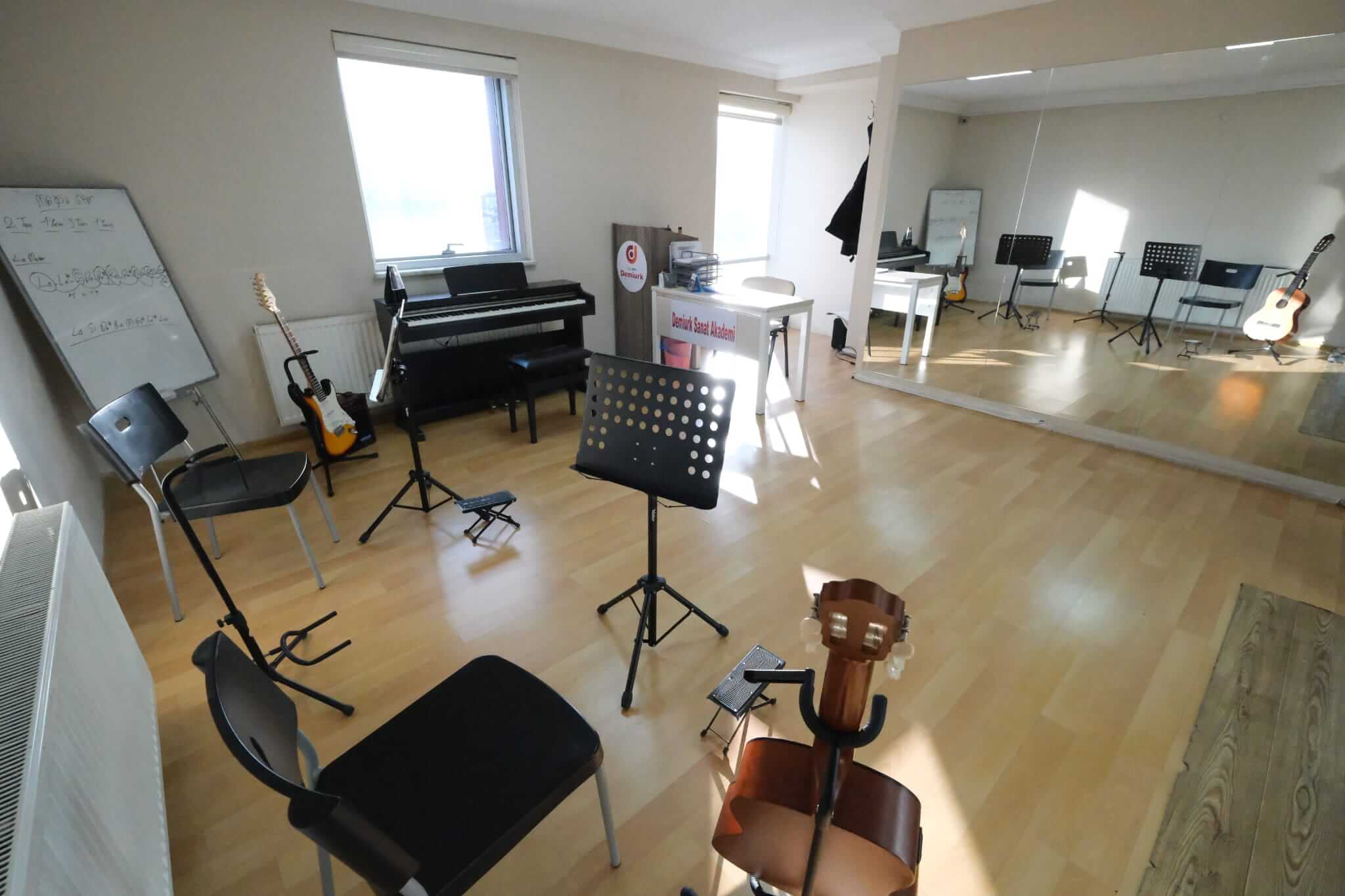 Demiurk Sanat Akademi Bale Kursu