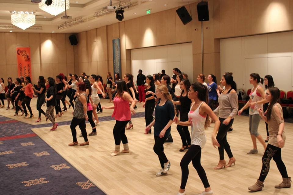 Crypto Dans Stüdyosu Bale Kursu - 2. Fotoğraf